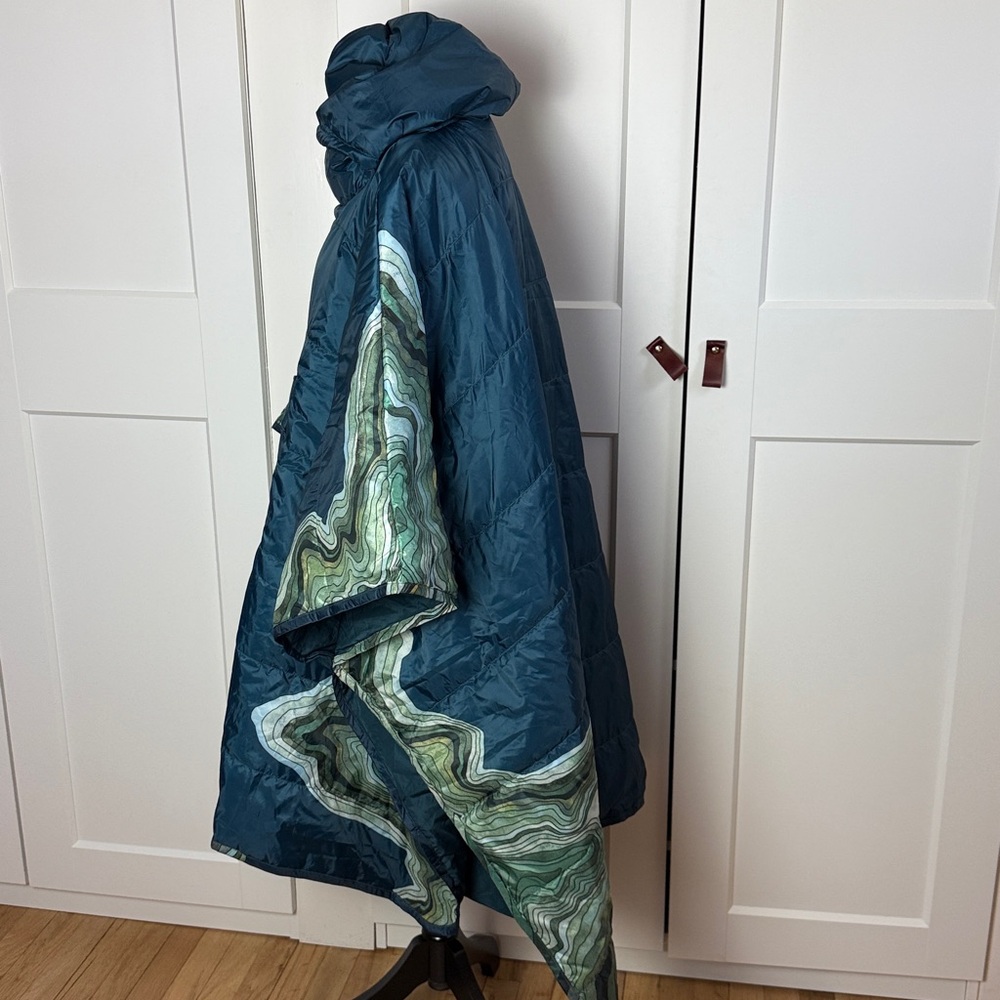 NWT Therm-A-Rest Honcho Poncho camping blanket poncho water resistant - Picture 3 of 14